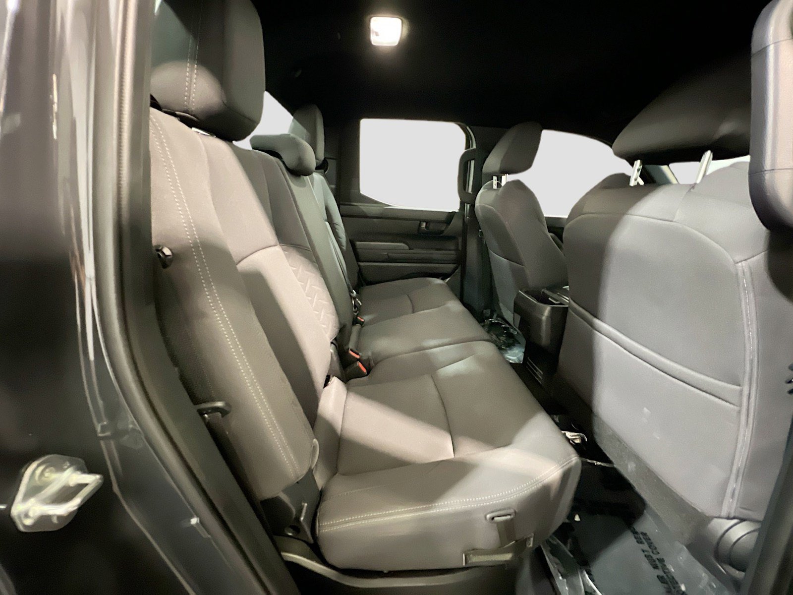 Used 2024 Toyota Tacoma SR5 AWD/4WD image 18