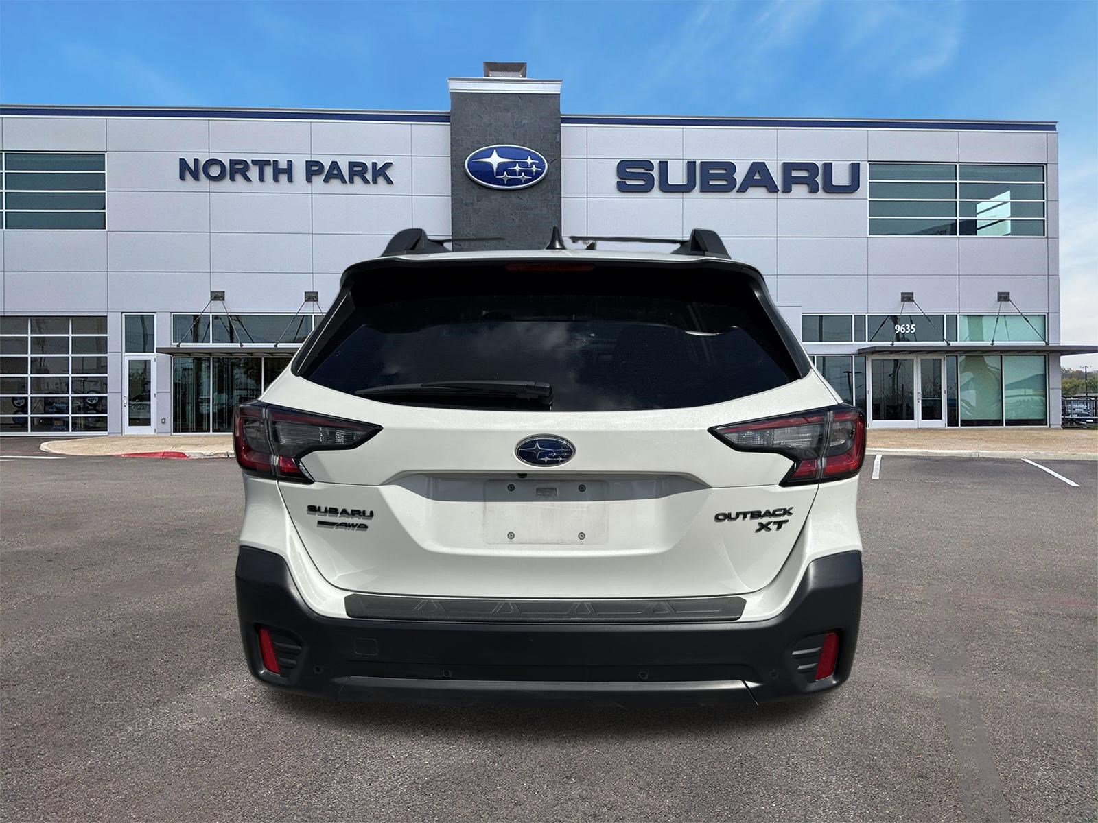 Used 2020 Subaru Outback Onyx Edition XT w/ Popular Package #2 AWD/4WD image 4