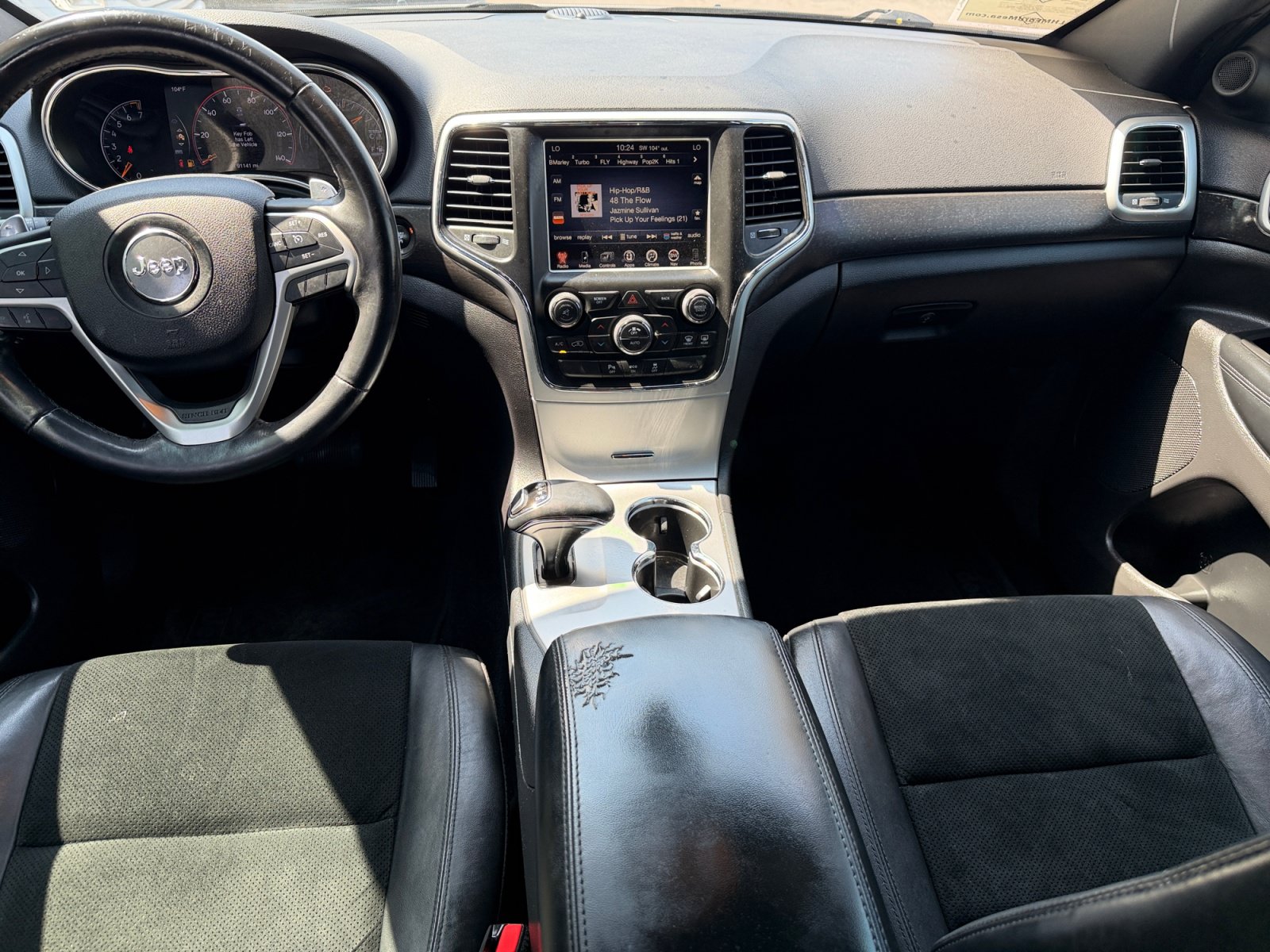 Used 2015 Jeep Grand Cherokee Altitude RWD image 12