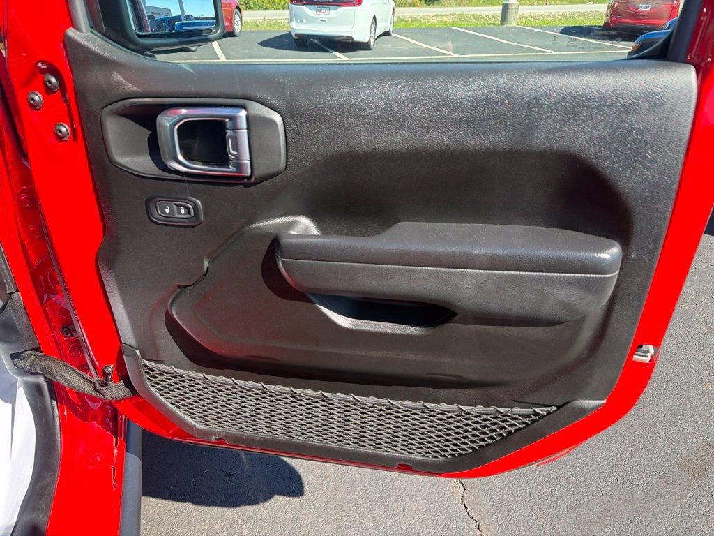 Used 2025 Jeep Wrangler Unlimited Sport S 4xe AWD/4WD image 39
