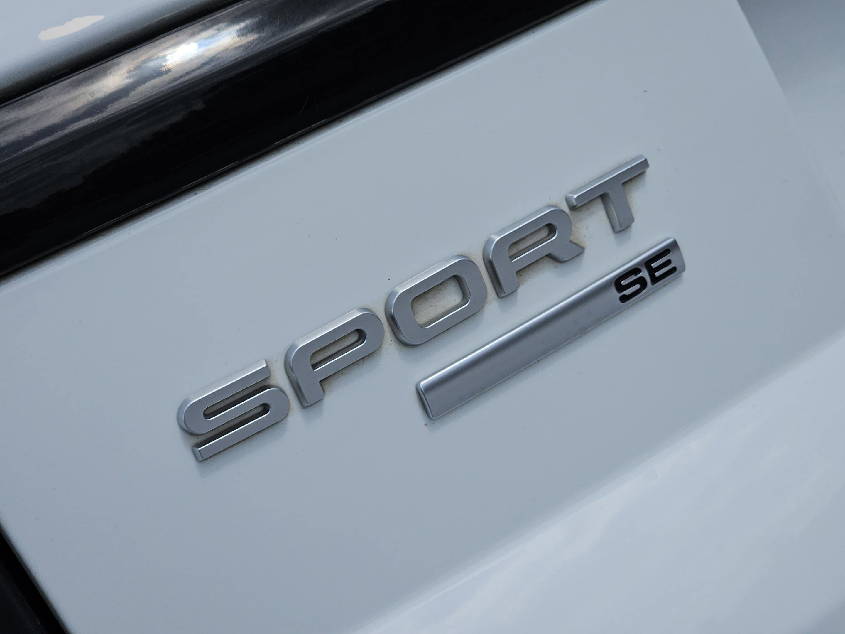 Used 2019 Land Rover Range Rover Sport SE AWD/4WD image 33