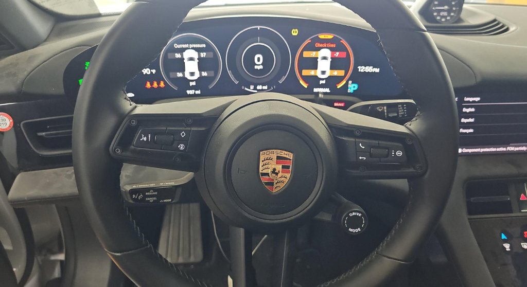 Used 2020 Porsche Taycan 4S w/ Premium Package AWD/4WD image 8