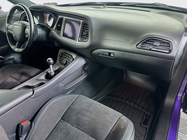 Used 2023 Dodge Challenger R/T w/ Plus Package image 29