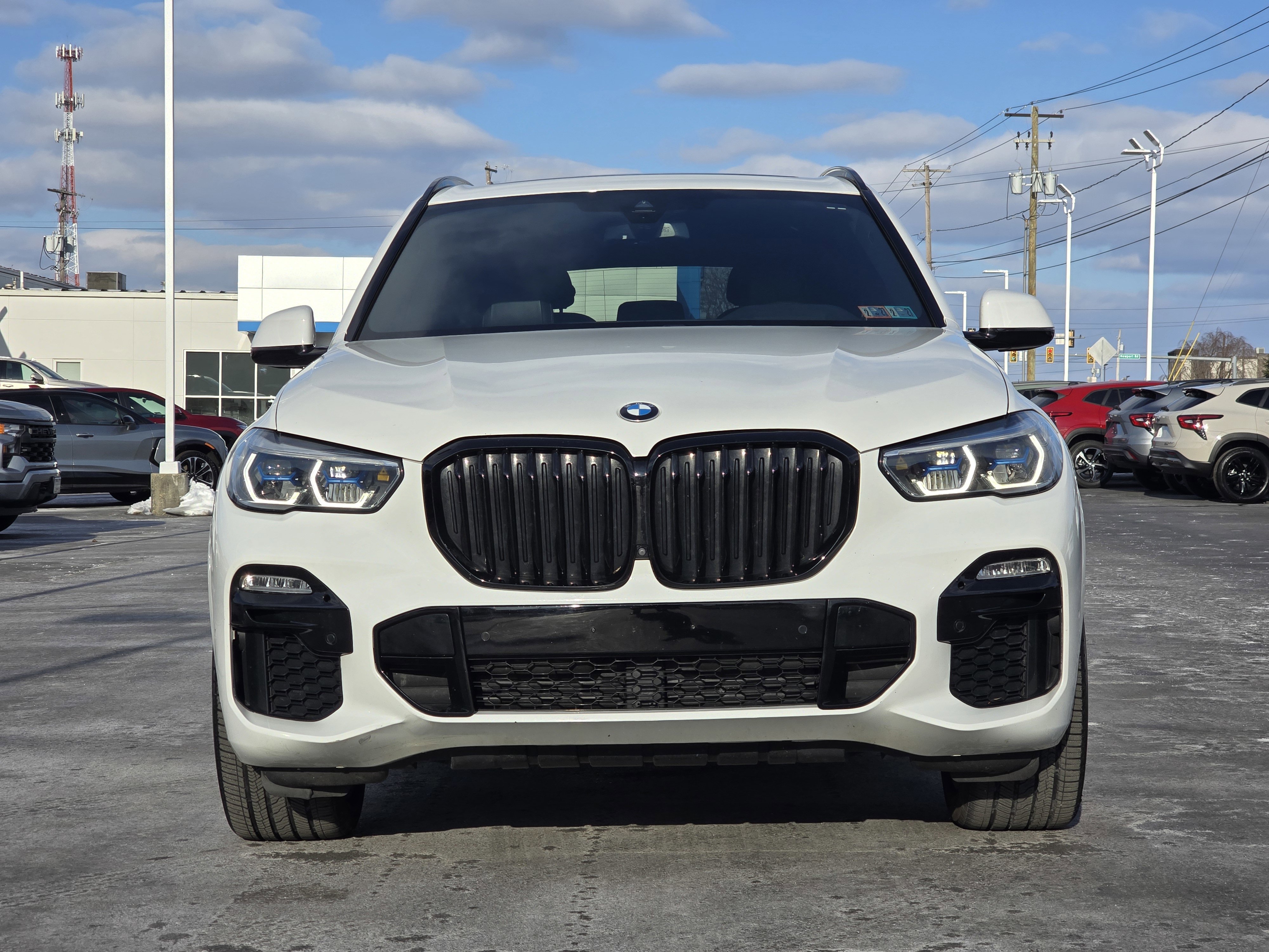 Used 2021 BMW X5 xDrive40i w/ M Sport Package image 2