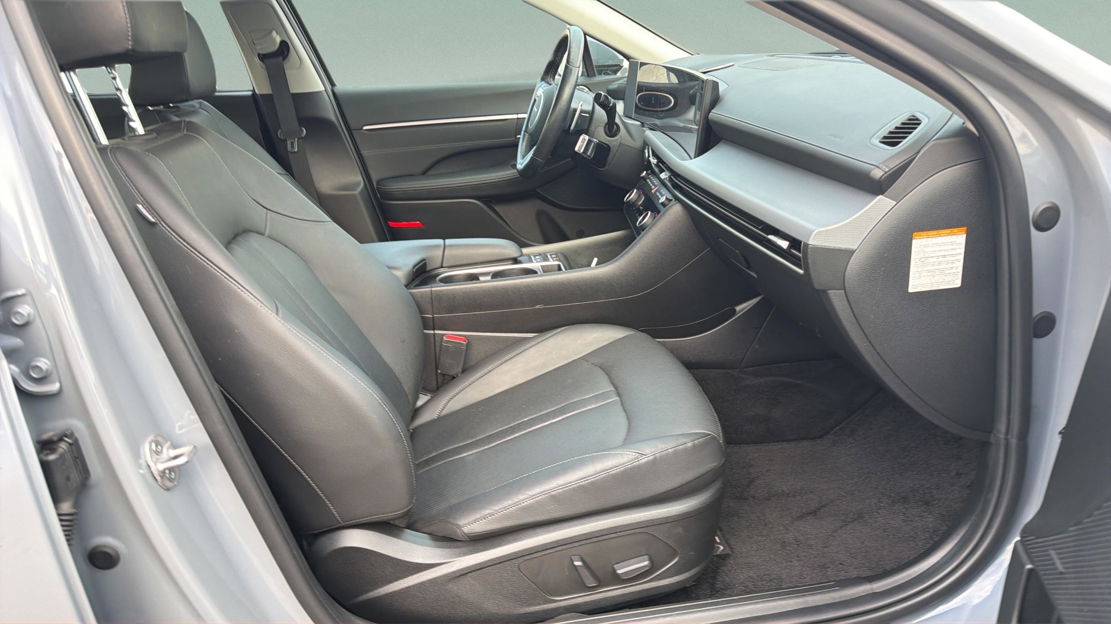 Used 2024 Hyundai Sonata Limited FWD image 25