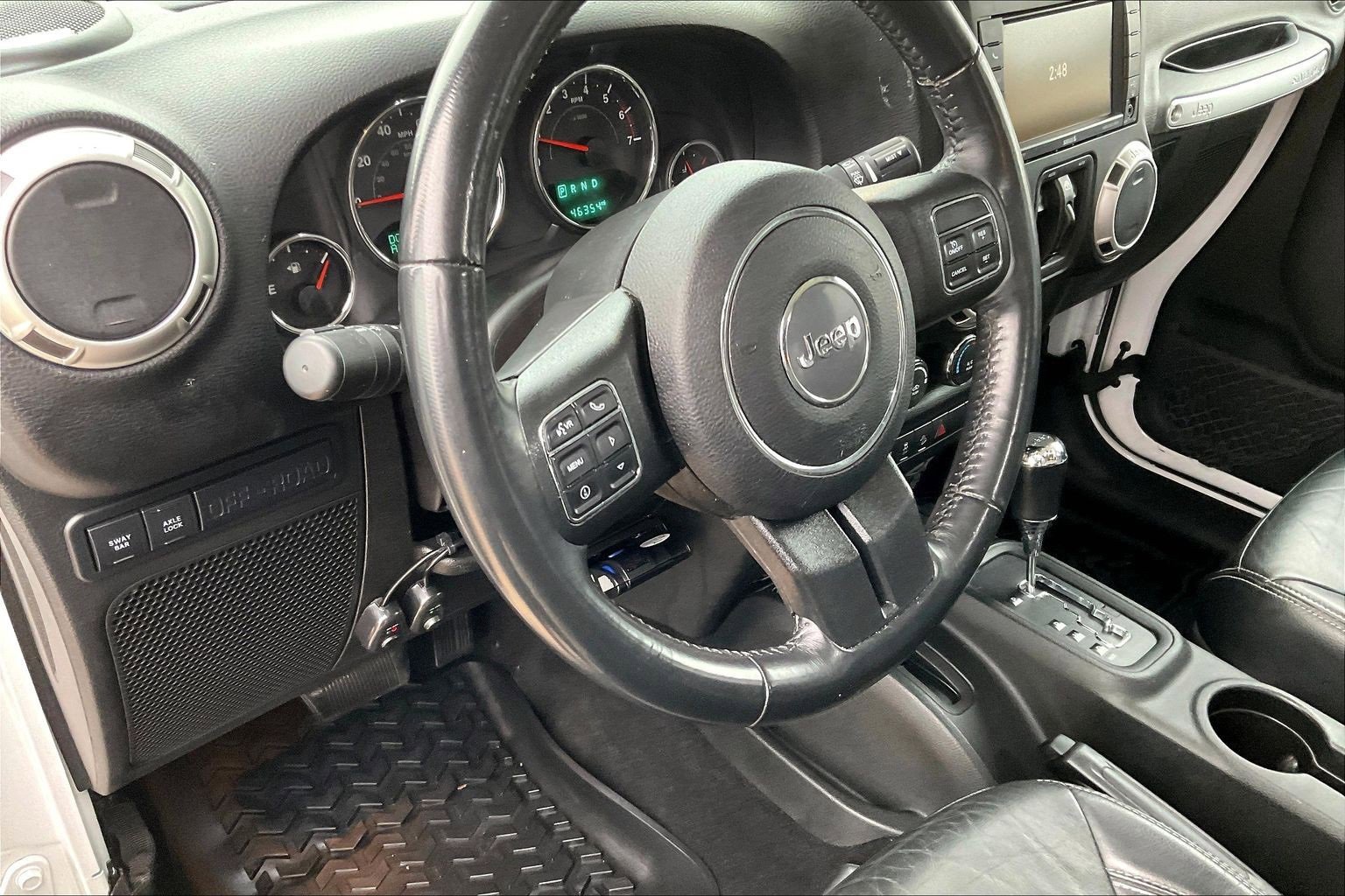Used 2018 Jeep Wrangler Unlimited Rubicon w/ Cold Weather Group image 13