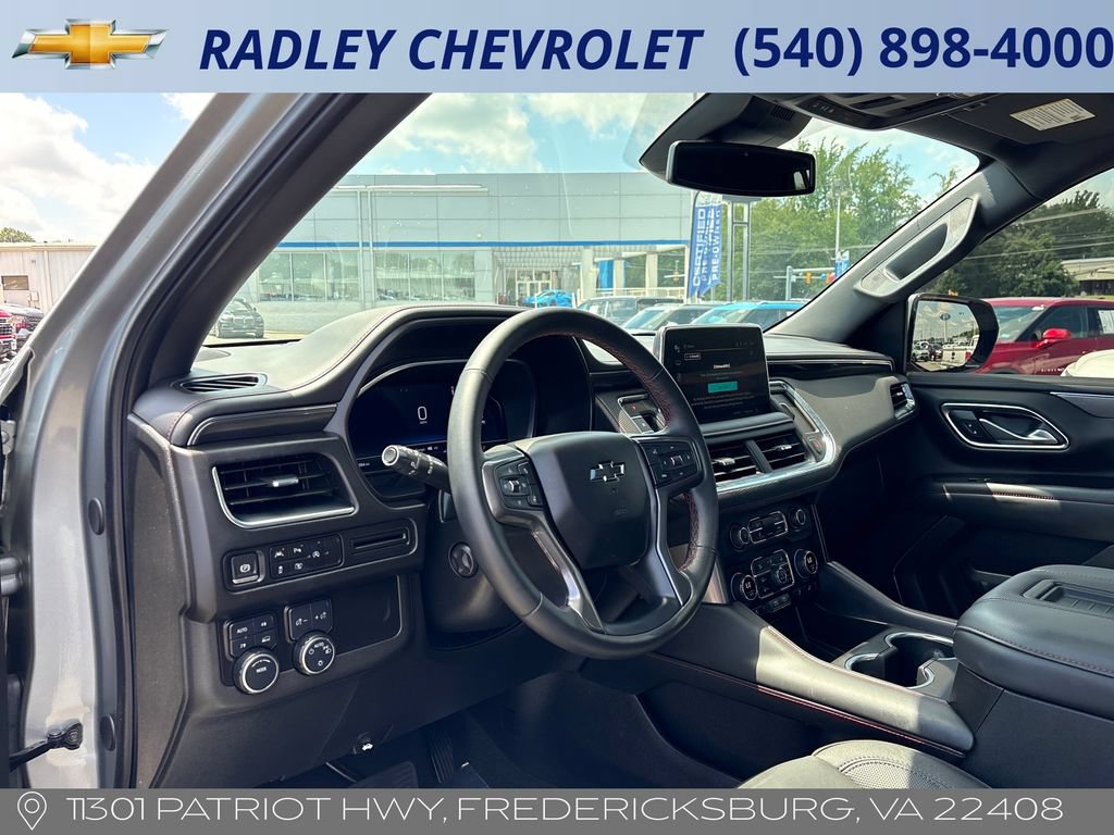 Used 2024 Chevrolet Tahoe RST w/ Luxury Package AWD/4WD image 4