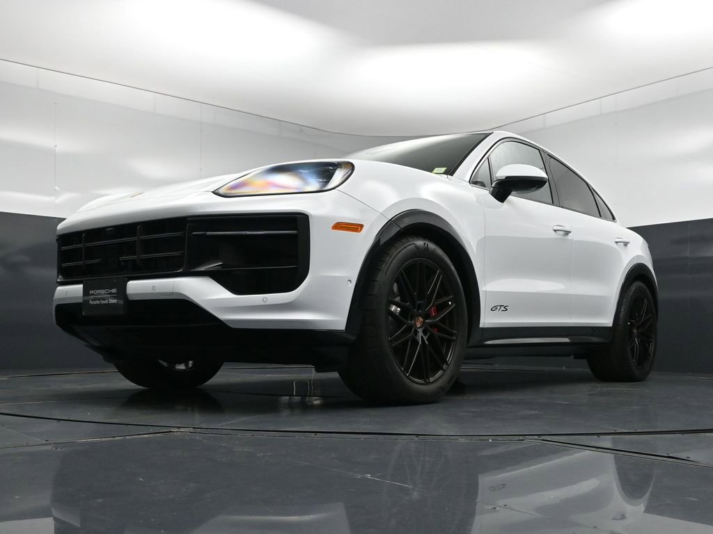 Used 2026 Porsche Cayenne GTS image 20
