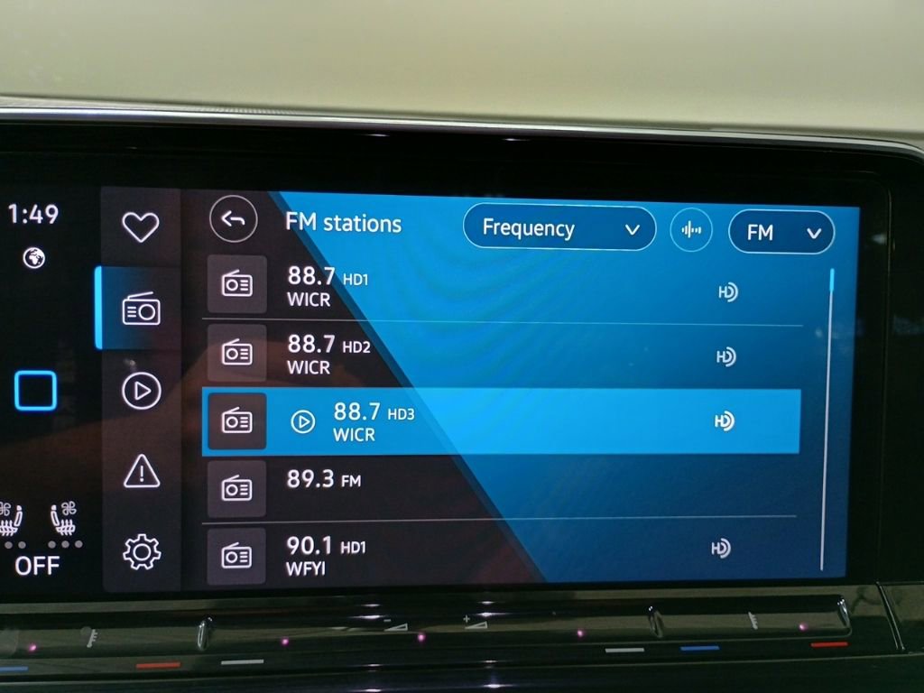 Used 2024 Volkswagen Atlas Cross Sport SE image 17