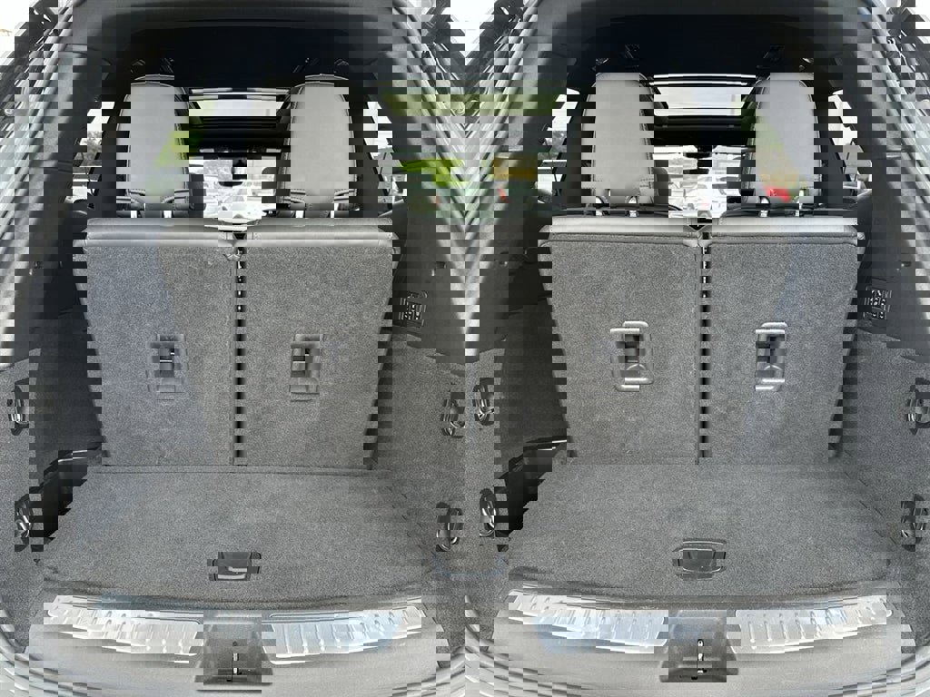 Used 2023 Cadillac XT6 Sport w/ Technology Package image 24