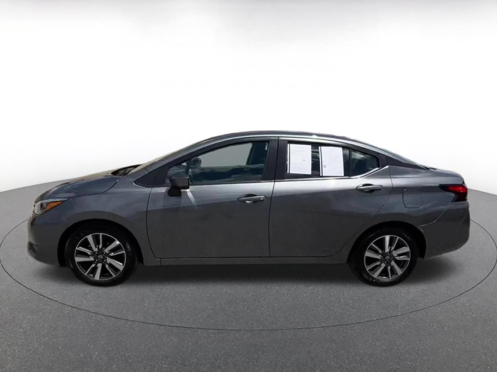 Used 2025 Nissan Versa SV FWD image 9