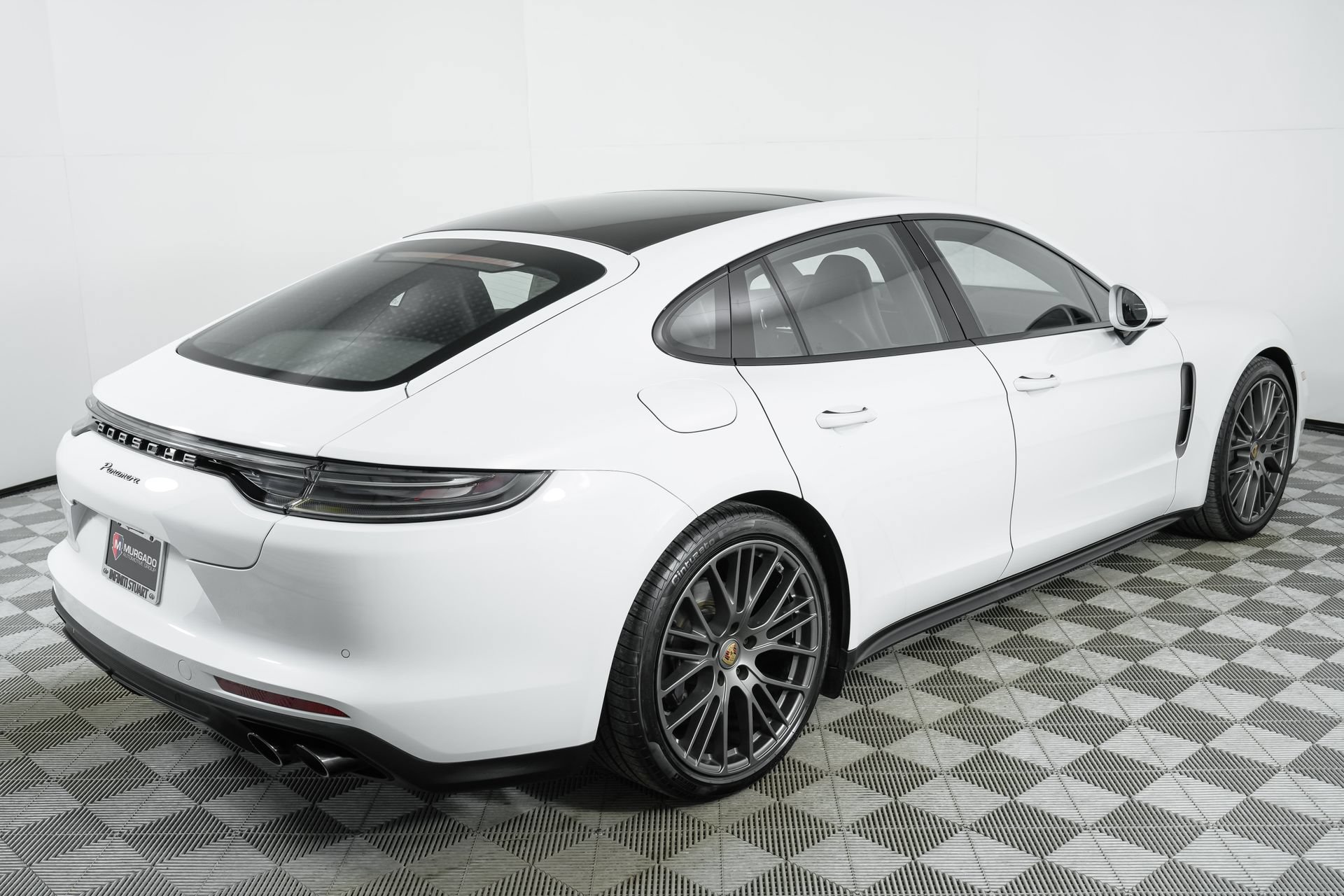 Used 2023 Porsche Panamera Platinum Edition RWD image 80