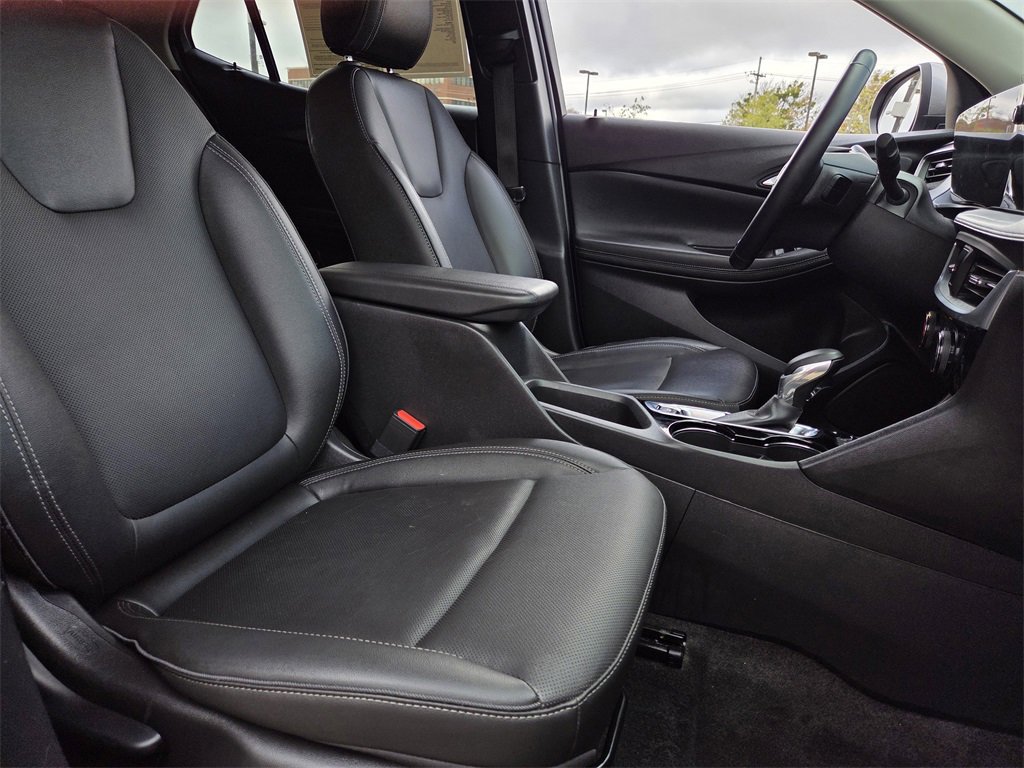 Used 2024 Buick Encore GX Sport Touring image 22