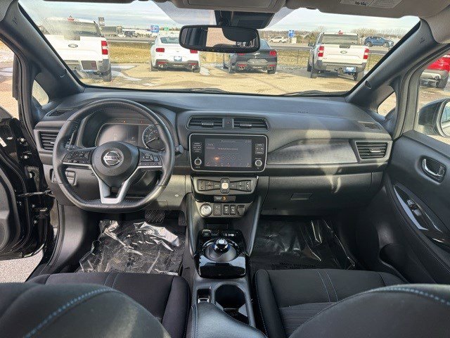 Used 2020 Nissan Leaf SV w/ SV Technology Package image 26