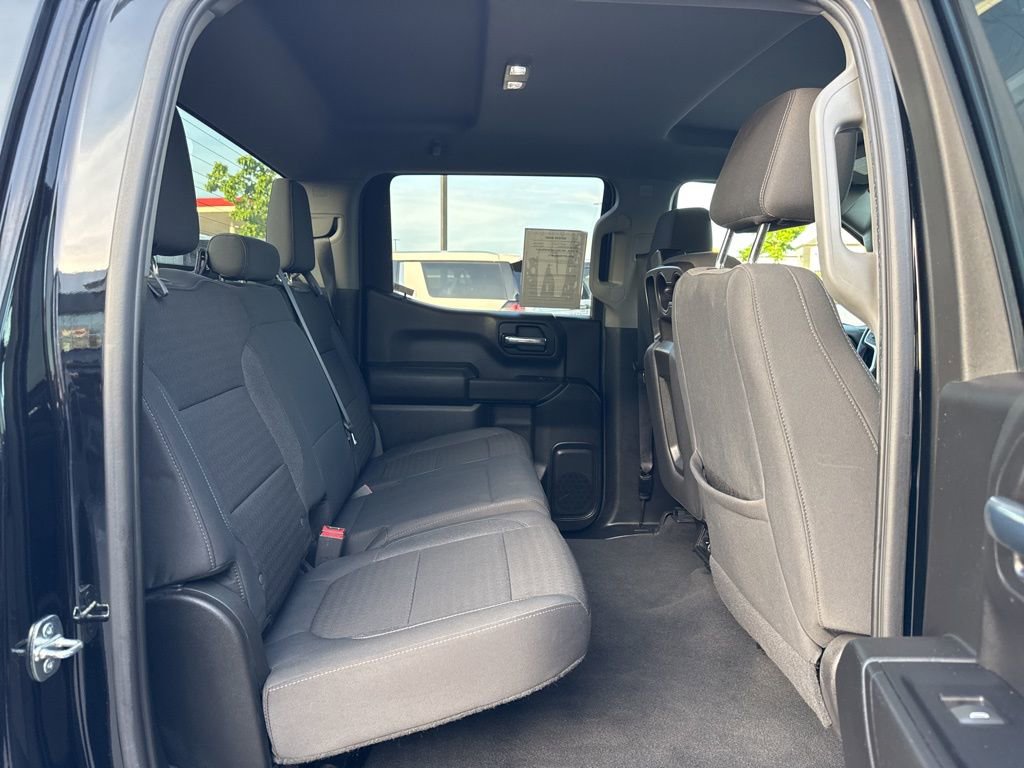 Used 2022 Chevrolet Silverado 1500 LT AWD/4WD image 24