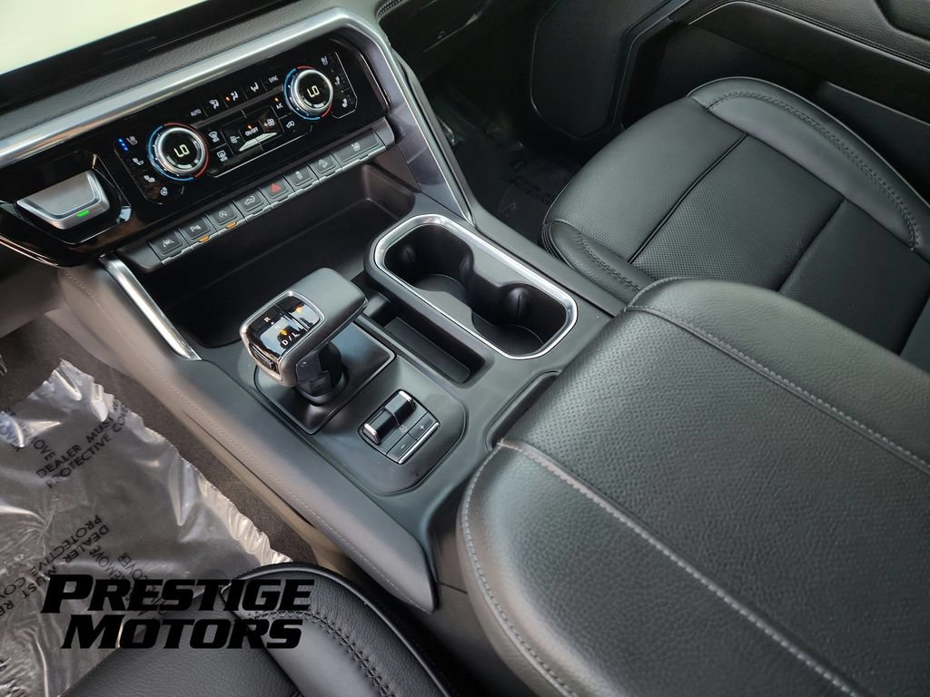 Used 2024 GMC Sierra 1500 Denali AWD/4WD image 13