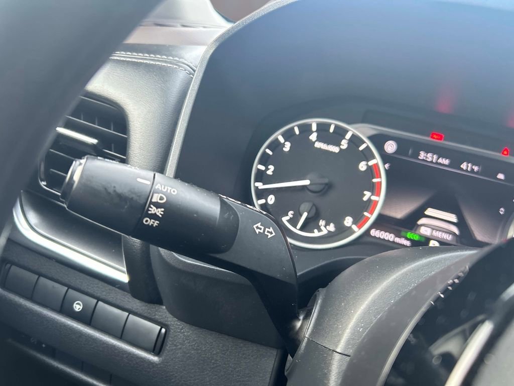 Used 2022 Nissan Rogue SV image 23