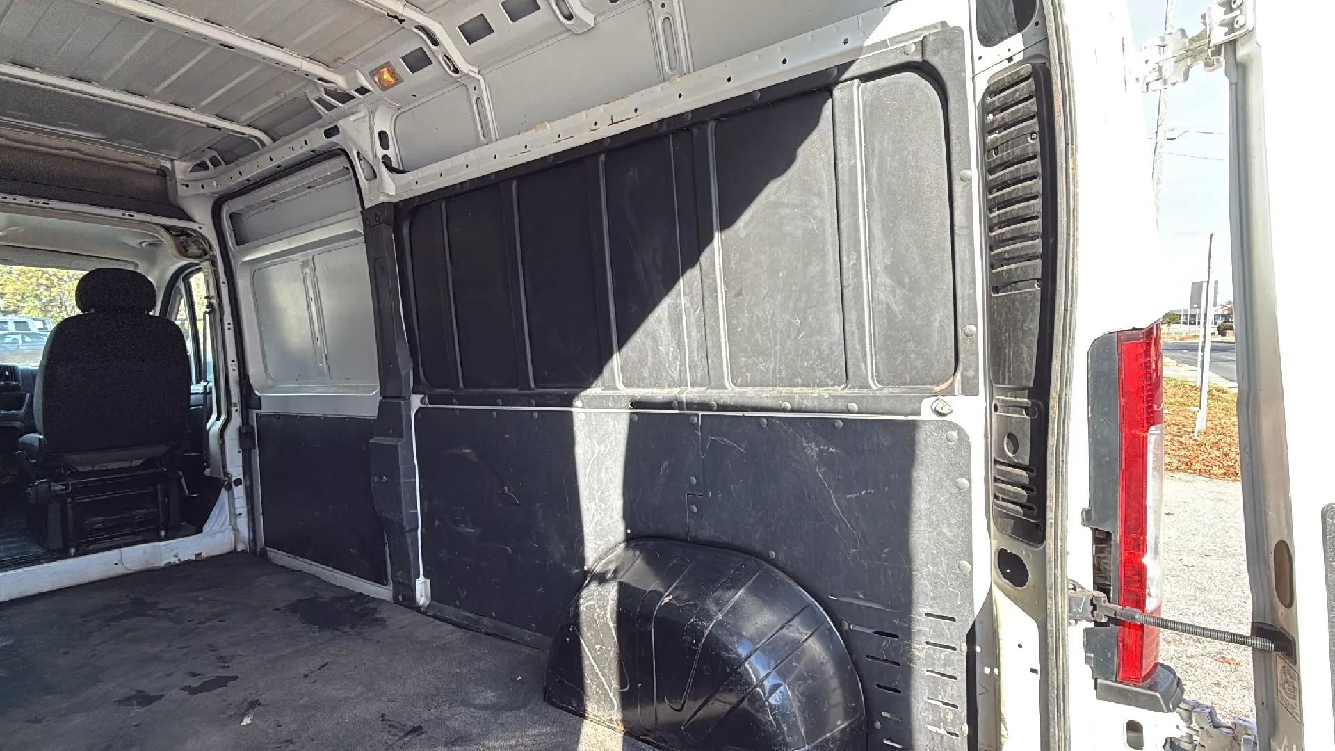 Used 2021 RAM ProMaster 2500 FWD image 11