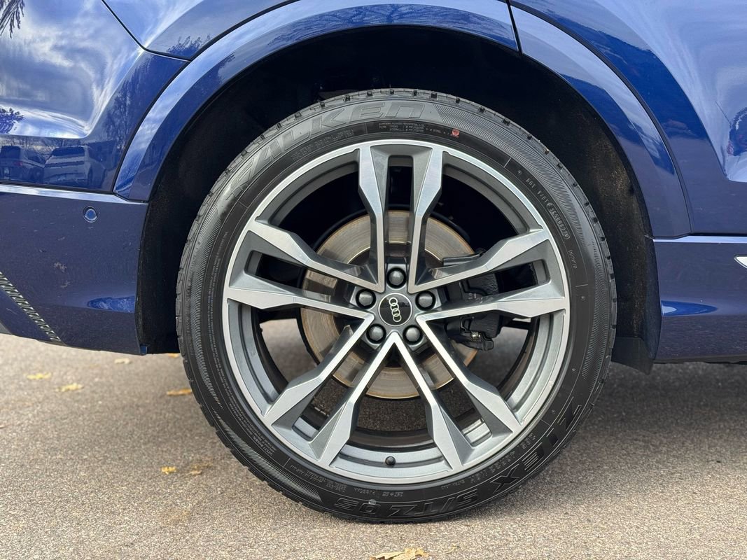 Used 2021 Audi SQ8 Prestige image 11