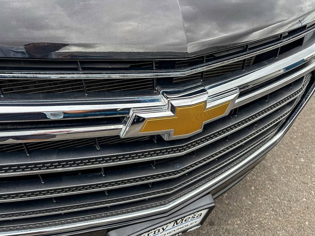 Used 2021 Chevrolet Traverse LT image 11