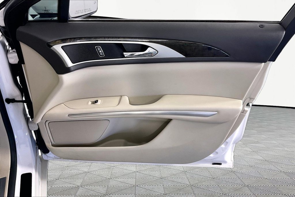 Used 2016 Lincoln MKZ w/ Equipment Group 200A Select FWD image 24