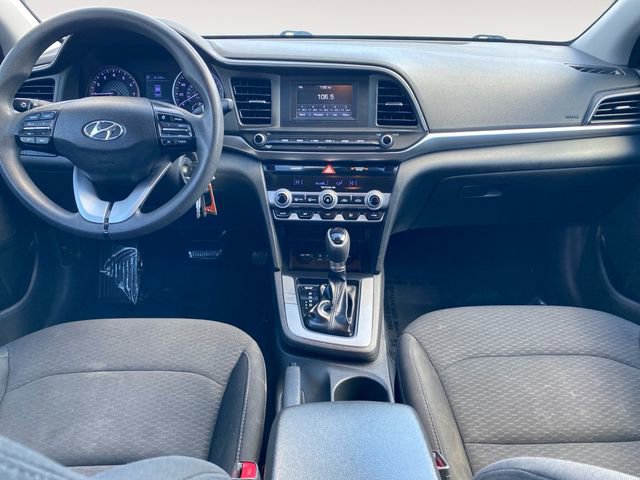 Used 2020 Hyundai Elantra SE w/ Cargo Package (C1) image 10