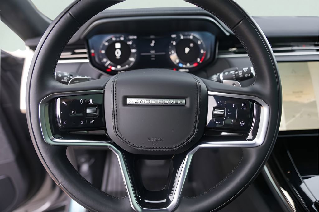 Used 2025 Land Rover Range Rover Sport SE AWD/4WD image 14