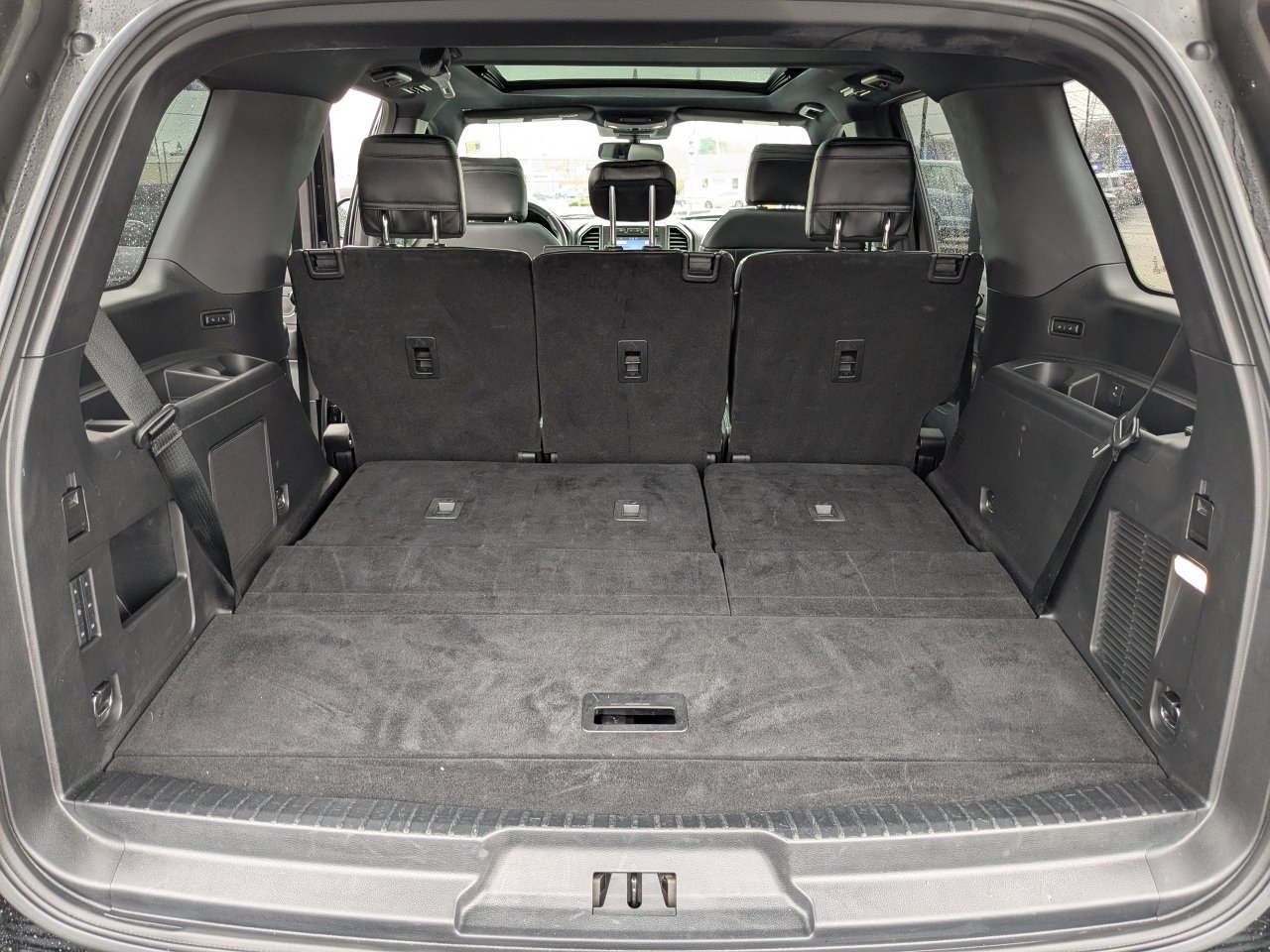 Used 2018 Ford Expedition Limited w/ Equipment Group 301A image 13