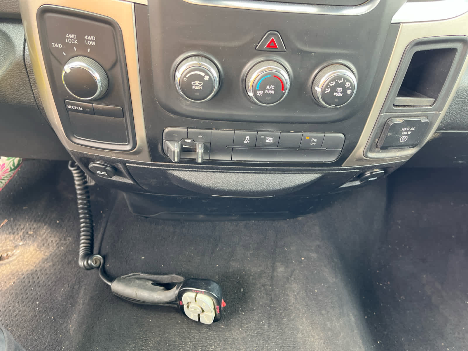 Used 2015 RAM 3500 SLT w/ Popular Equipment Group AWD/4WD image 22