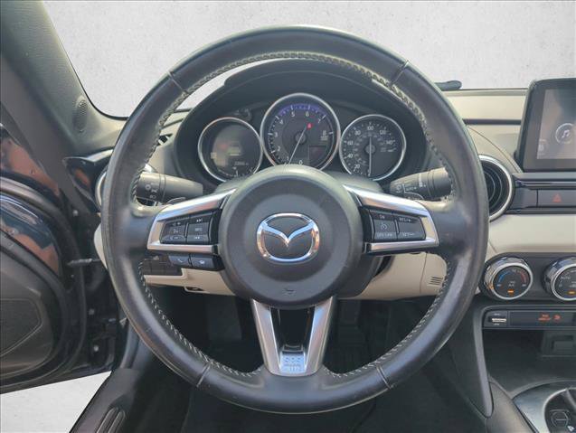 Used 2021 MAZDA MX-5 Miata RF Grand Touring RWD image 18