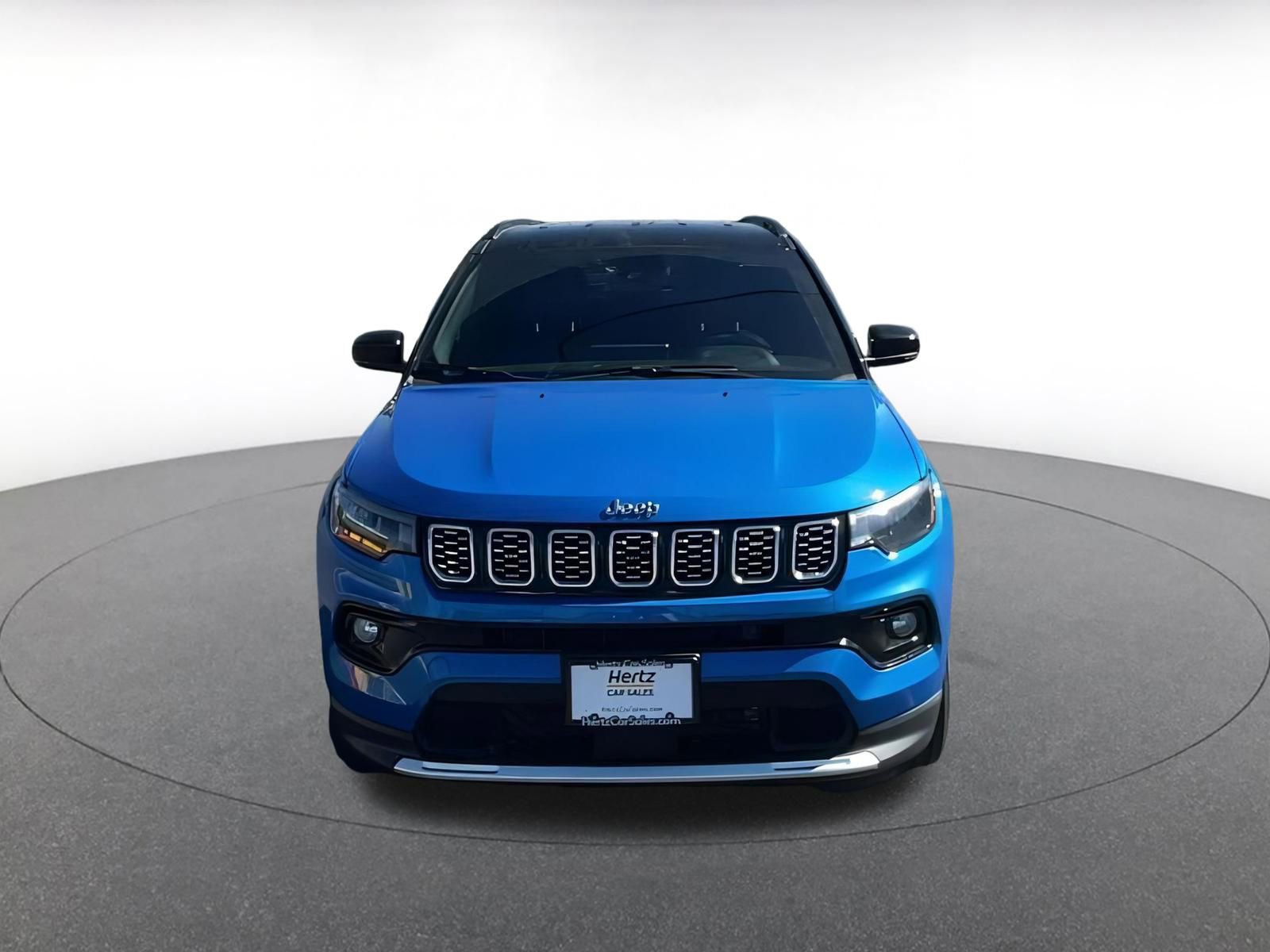 Used 2025 Jeep Compass Limited image 3