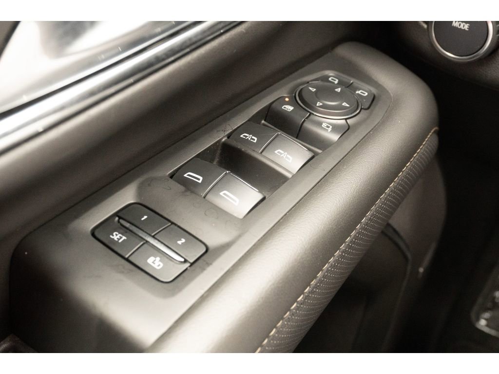 Used 2024 Chevrolet Suburban Premier AWD/4WD image 28