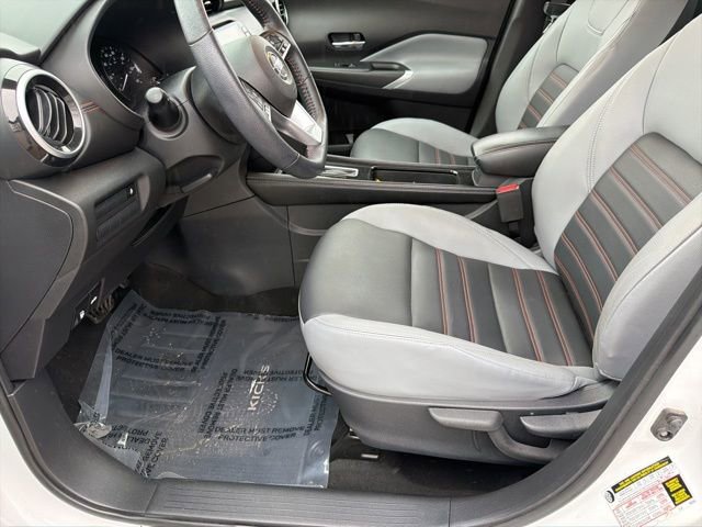 Used 2021 Nissan Kicks SR w/ SR Premium Package image 17