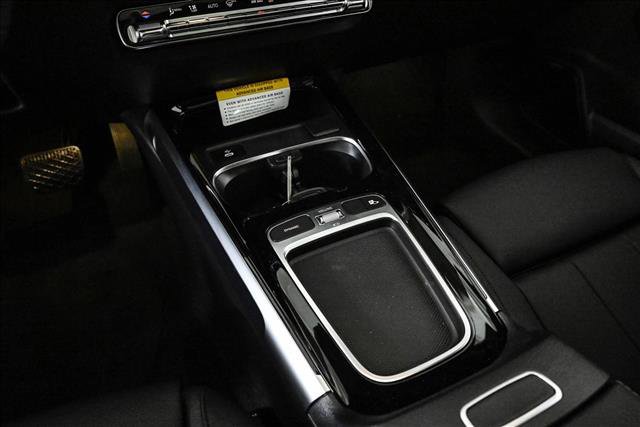 New 2026 Mercedes-Benz GLB 250 4MATIC image 13