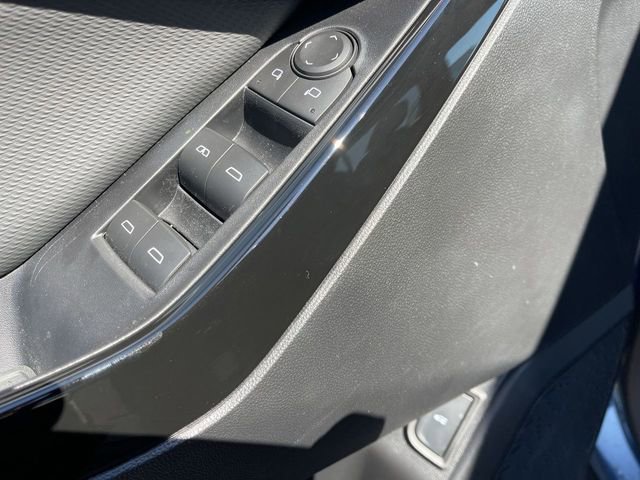 New 2026 Chevrolet Equinox LT w/ Convenience Package II image 13