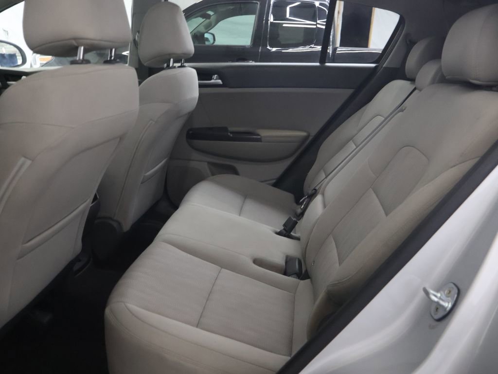 Used 2017 Kia Sportage LX AWD/4WD image 15