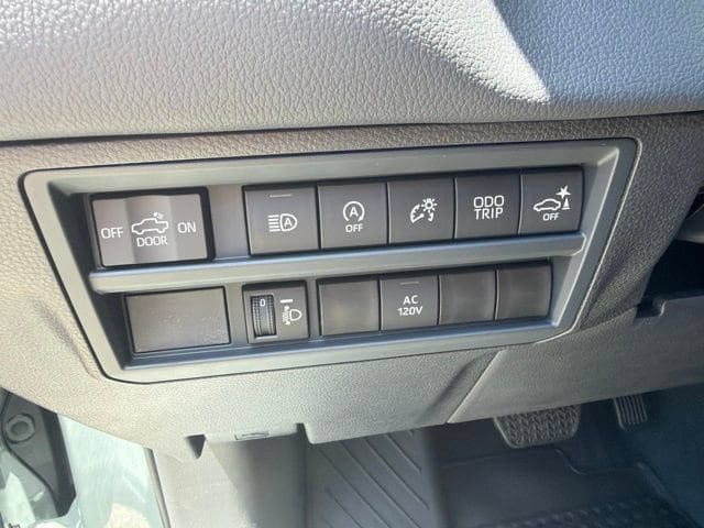 New 2026 Toyota Tundra Limited AWD/4WD image 16