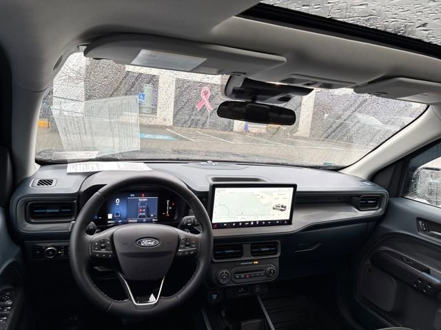 Used 2025 Ford Maverick Lobo image 12