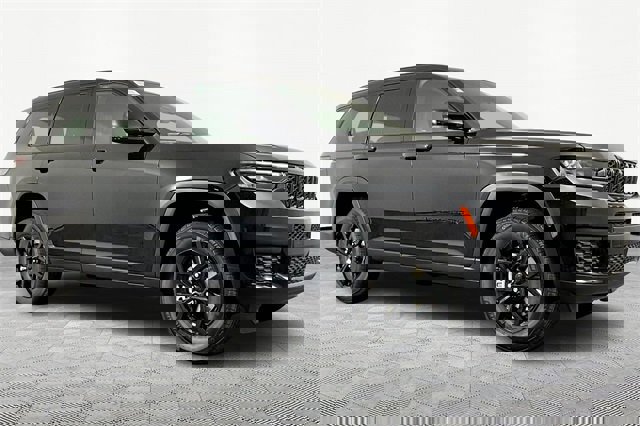 New 2025 Jeep Grand Cherokee L Altitude image 3