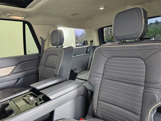 Used 2020 Lincoln Navigator Black Label w/ Cargo Convenience Package image 22