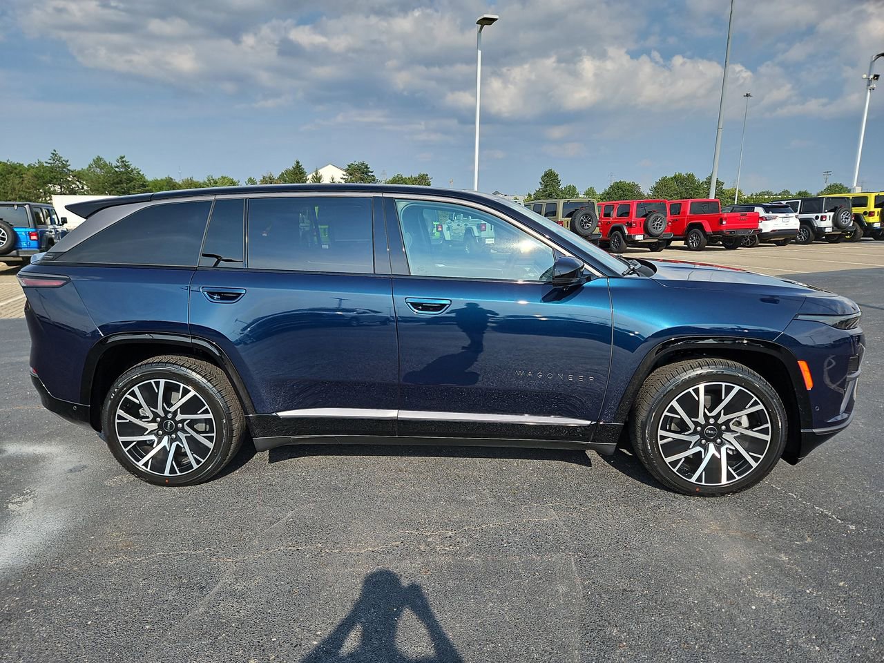 New 2025 Jeep Wagoneer S Limited image 8