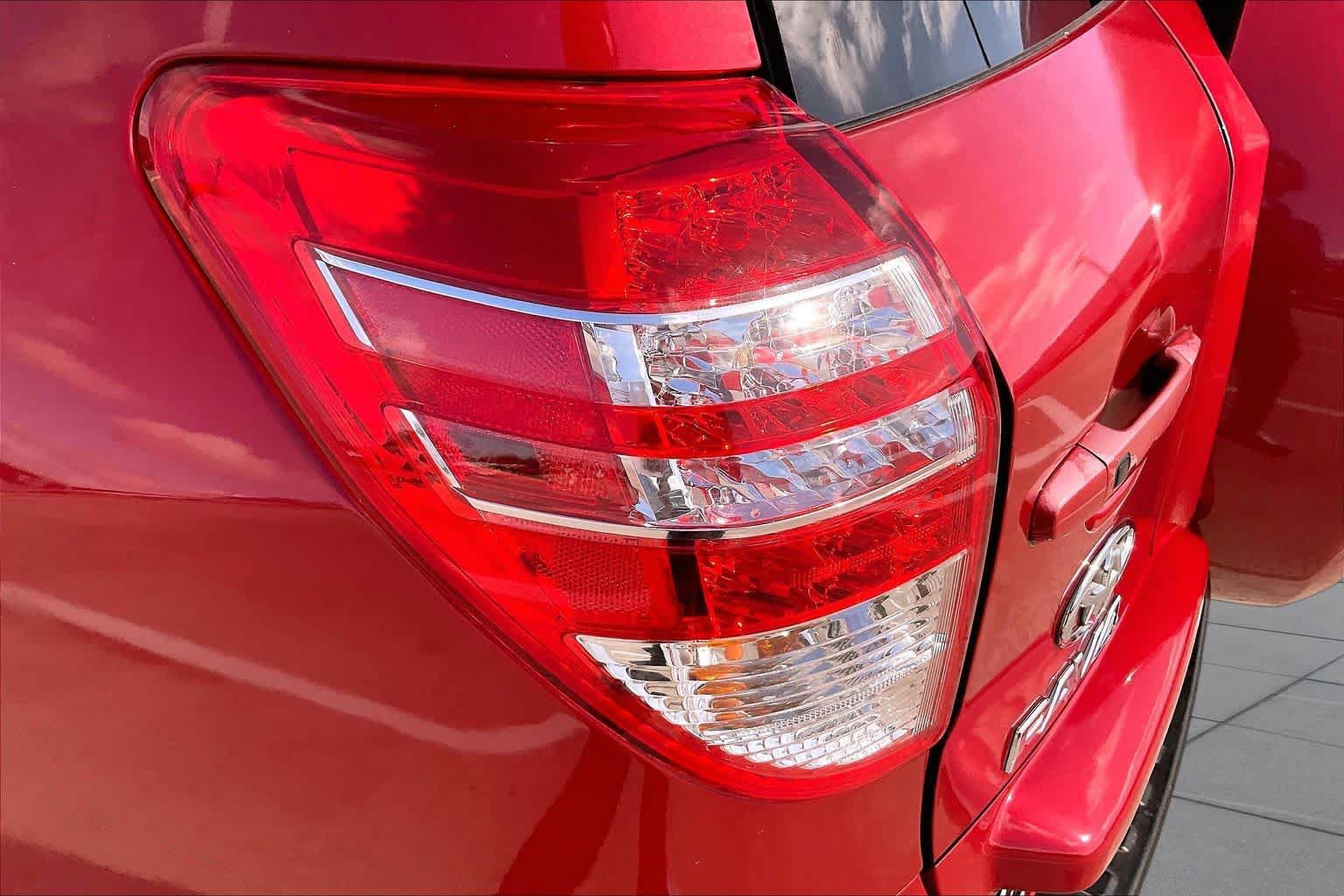 Used 2011 Toyota RAV4 Limited w/ Limited Extra Value Pkg FWD image 25