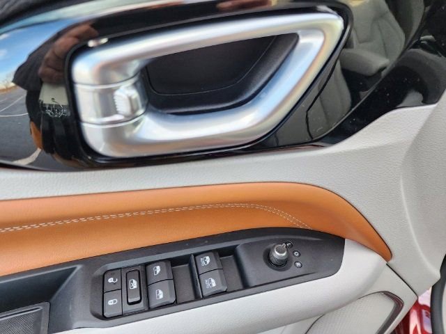 Used 2022 Jeep Compass Limited w/ Sun and Sound Group image 30