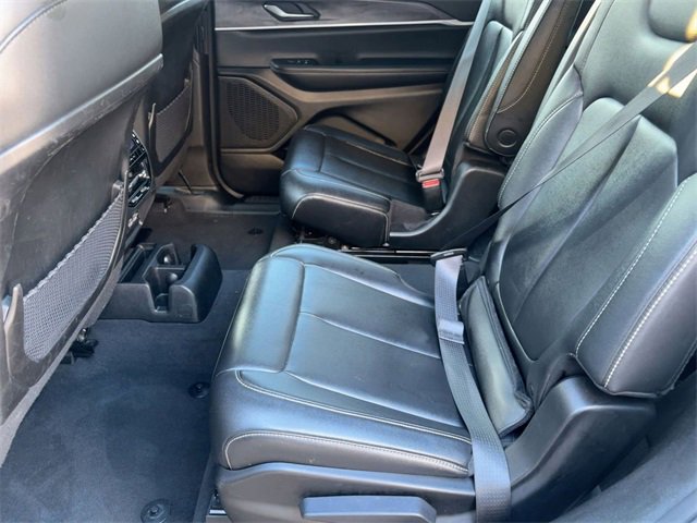 Used 2023 Jeep Grand Cherokee L Limited image 25