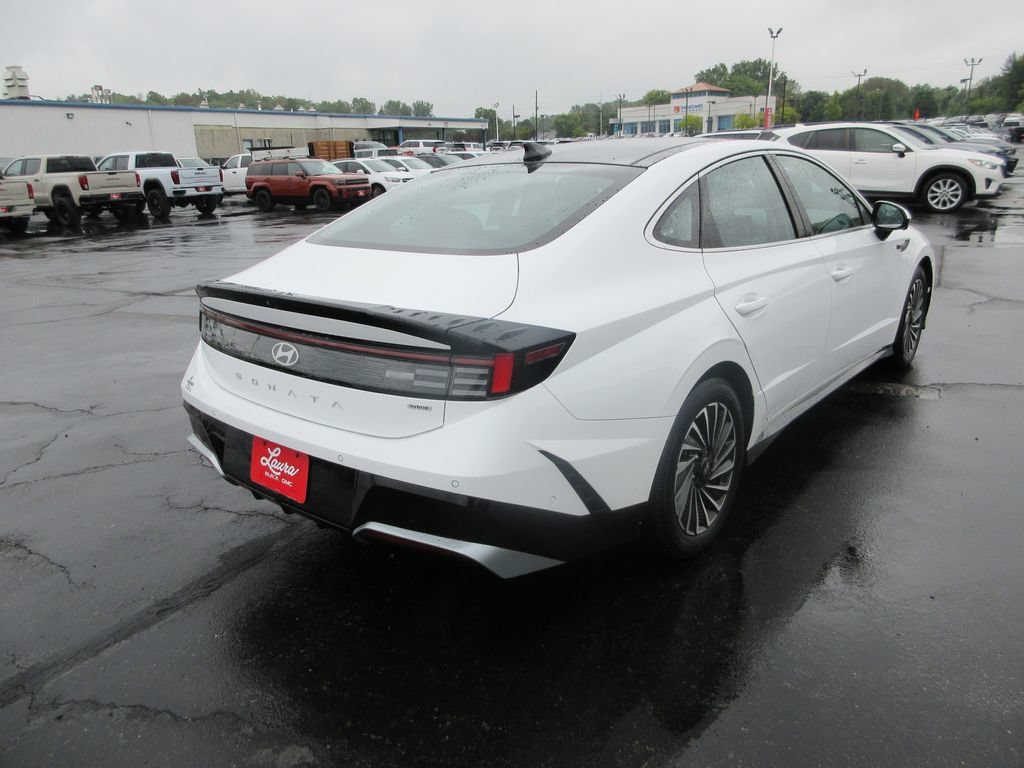 Used 2024 Hyundai Sonata Limited FWD image 6