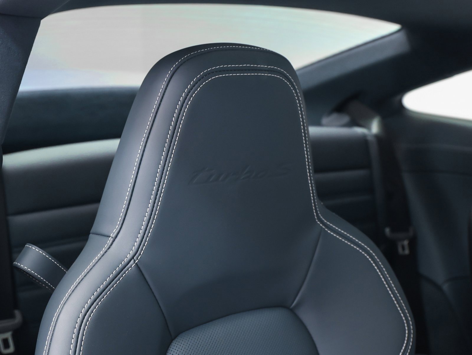 Certified 2025 Porsche 911 Turbo S image 38