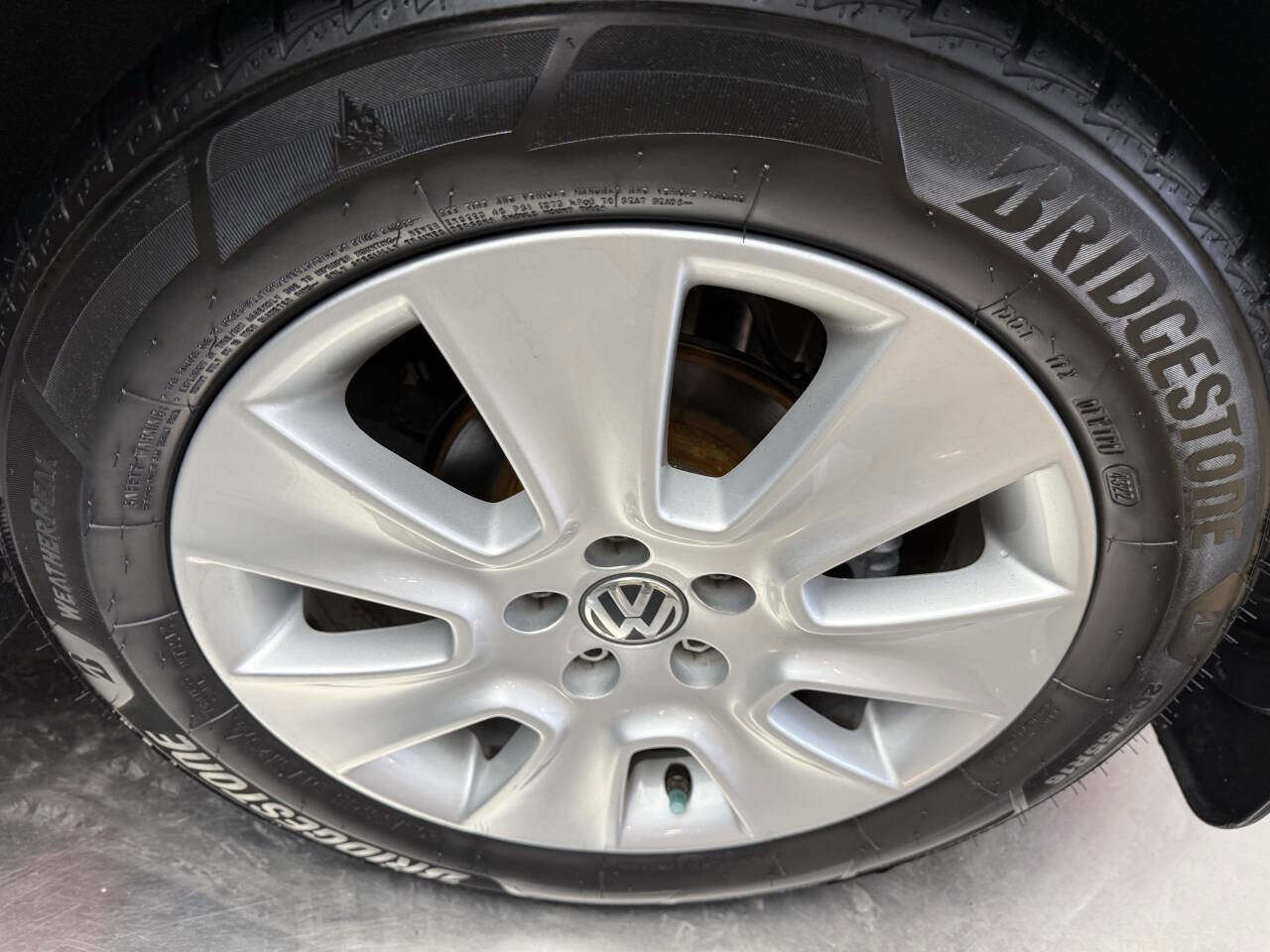 Used 2008 Volkswagen Beetle S FWD image 22