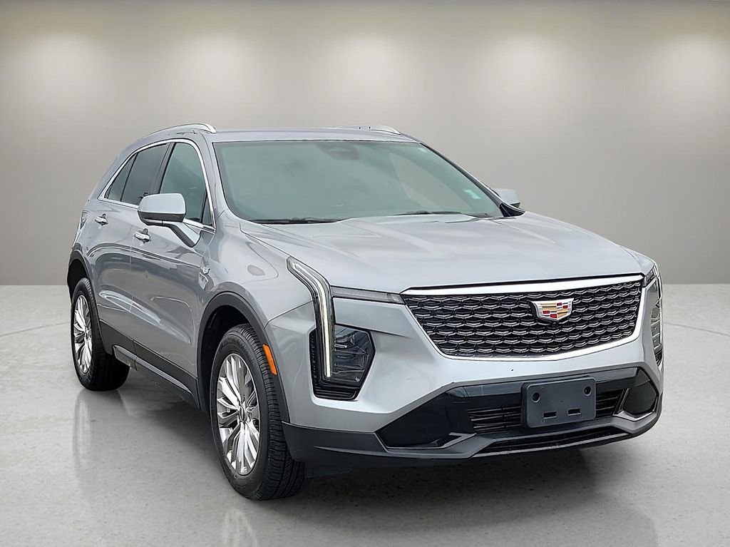 Certified 2025 Cadillac XT4 Premium Luxury image 1