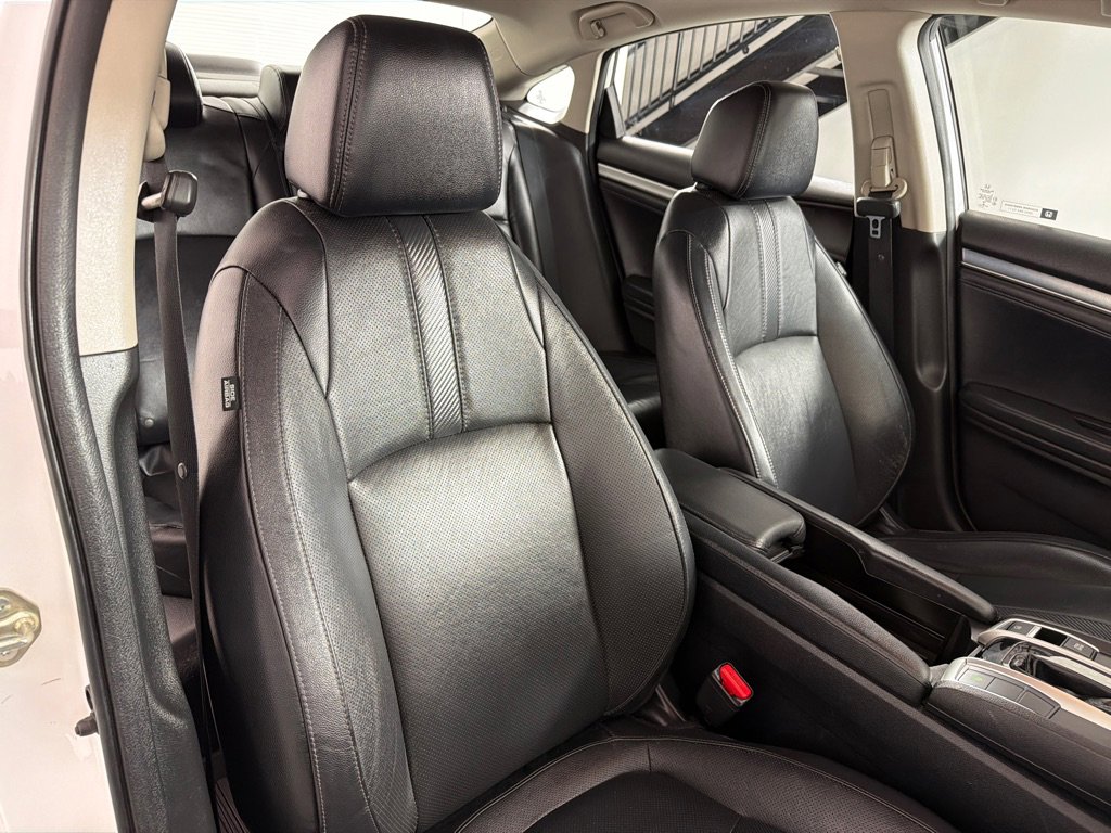 Used 2017 Honda Civic Touring image 23