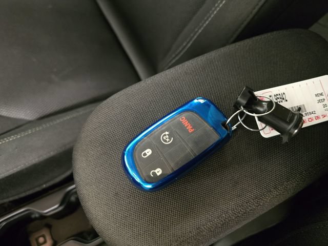 Used 2020 Jeep Renegade Sport FWD image 25